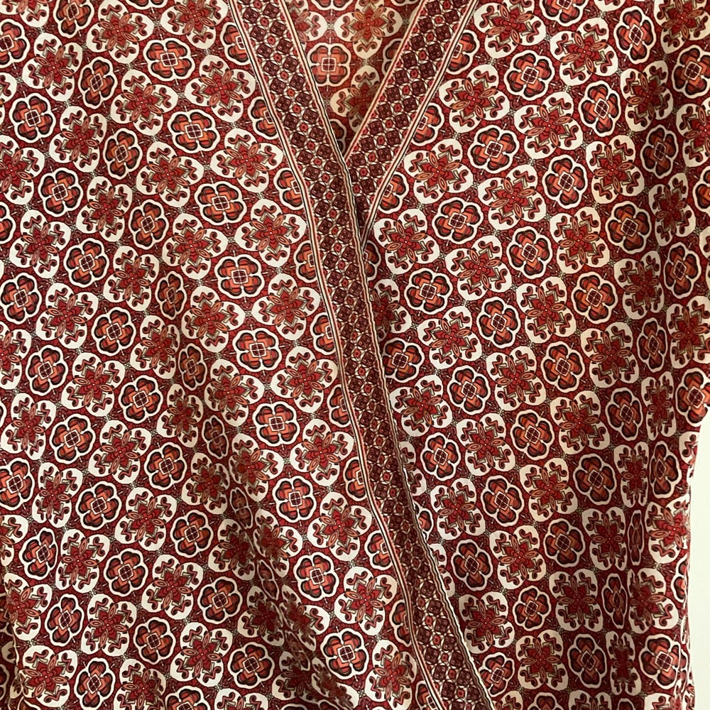 MEX STUDIO WRAP TOP - Picture 2 of 5